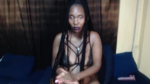 Darksultryxx30 online show from April 15, 2026, 2:24 pm