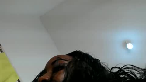 darktanqueen online show from May 13, 2026, 3:04 am