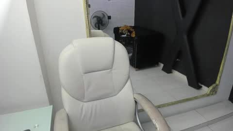 Darling online show from March 2, 2025, 1:49 pm