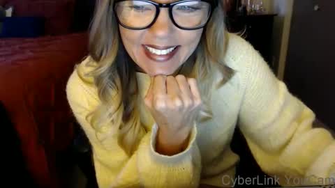 DarlingD online show from October 16, 2025, 12:06 pm