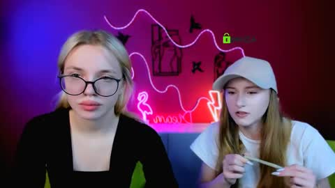 darly honey online show from April 13, 2026, 11:27 am