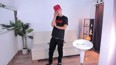 darwin_stark online show from May 30, 2026, 7:49 am
