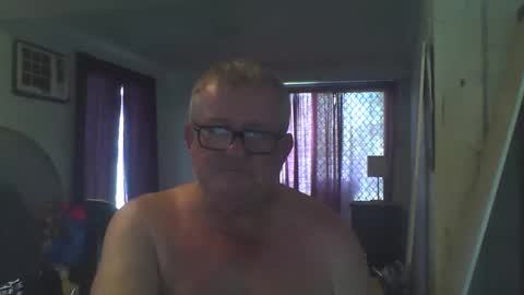 Snapshot of darwincock chatting on December 21, 2024, 11:45 pm darwincock online show from December 21, 2024, 11:45 pm