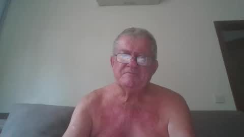 Snapshot of darwincock chatting on April 5, 2026, 1:36 am darwincock online show from April 5, 2026, 1:36 am