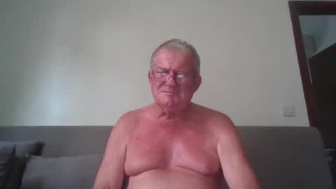 Snapshot of darwincock chatting on April 13, 2026, 3:56 am darwincock online show from April 13, 2026, 3:56 am