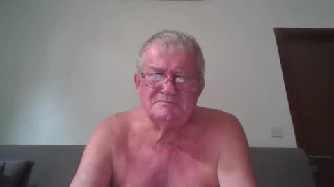 Snapshot of darwincock chatting on April 16, 2026, 2:45 am darwincock online show from April 16, 2026, 2:45 am