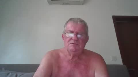 Snapshot of darwincock chatting on April 19, 2026, 1:38 am darwincock online show from April 19, 2026, 1:38 am