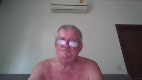 Snapshot of darwincock chatting on April 25, 2026, 1:52 am darwincock online show from April 25, 2026, 1:52 am