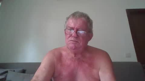 Snapshot of darwincock chatting on April 29, 2026, 2:26 am darwincock online show from April 29, 2026, 2:26 am
