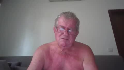 Snapshot of darwincock chatting on May 1, 2026, 2:38 am darwincock online show from May 1, 2026, 2:38 am