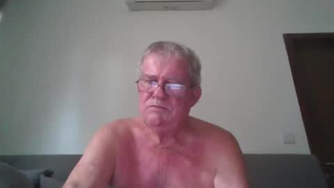 Snapshot of darwincock chatting on May 4, 2026, 2:29 am darwincock online show from May 4, 2026, 2:29 am