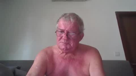 Snapshot of darwincock chatting on May 5, 2026, 4:20 am darwincock online show from May 5, 2026, 4:20 am