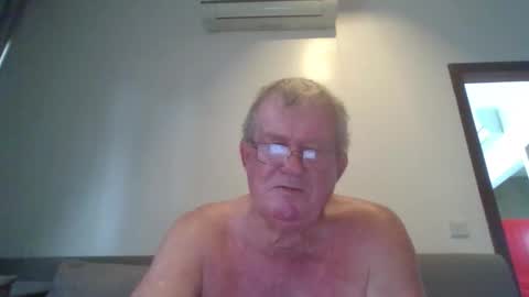 Snapshot of darwincock chatting on May 9, 2026, 4:39 am darwincock online show from May 9, 2026, 4:39 am
