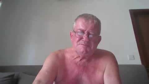Snapshot of darwincock chatting on May 18, 2026, 4:07 am darwincock online show from May 18, 2026, 4:07 am