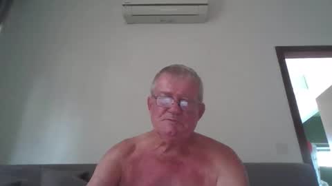 Snapshot of darwincock chatting on May 30, 2026, 4:31 am darwincock online show from May 30, 2026, 4:31 am