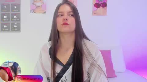Snapshot of dashanovikov chatting on October 15, 2025, 12:27 pm Dasha online show from October 15, 2025, 12:27 pm