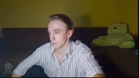 datalian online show from September 28, 2025, 3:50 pm