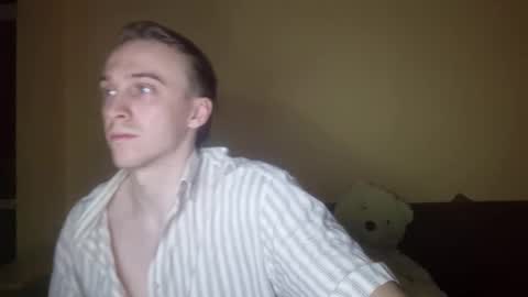 datalian online show from November 8, 2025, 6:07 pm