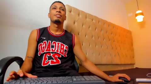 Snapshot of dave_skinnycum420 chatting on October 18, 2025, 7:53 am dave online show from October 18, 2025, 7:53 am