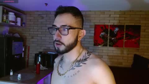 Snapshot of dave_wolf7 chatting on February 11, 2026, 12:10 pm Dave Wolf online show from February 11, 2026, 12:10 pm