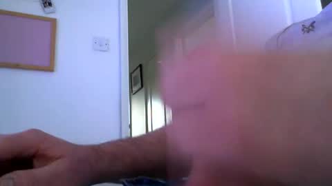 Snapshot of davesu12345 chatting on February 7, 2025, 8:33 am davesu12345 online show from February 7, 2025, 8:33 am