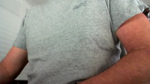 davesu12345 online show from December 1, 2025, 7:13 am