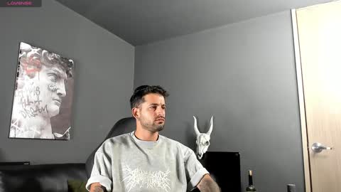 Snapshot of davevilboy chatting on January 14, 2025, 9:24 am Daves online show from January 14, 2025, 9:24 am