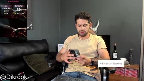 Snapshot of davevilboy chatting on January 23, 2025, 12:19 pm Daves online show from January 23, 2025, 12:19 pm