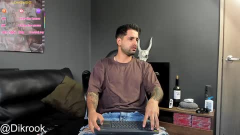 Snapshot of davevilboy chatting on February 6, 2025, 12:16 pm Daves online show from February 6, 2025, 12:16 pm