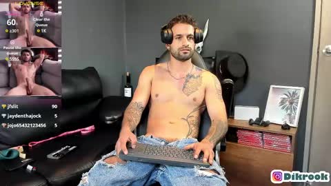 Snapshot of davevilboy chatting on March 3, 2025, 12:48 pm Daves online show from March 3, 2025, 12:48 pm