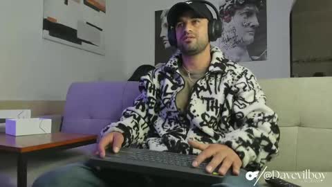 Snapshot of davevilboy chatting on September 23, 2025, 2:09 pm Daves online show from September 23, 2025, 2:09 pm