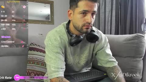 Snapshot of davevilboy chatting on October 21, 2025, 12:50 pm Daves online show from October 21, 2025, 12:50 pm