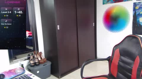 daviana online show from December 8, 2024, 4:28 pm