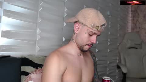 David col11 online show from December 1, 2025, 12:43 pm