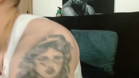 Twitter davidsanctum online show from November 15, 2025, 8:27 pm