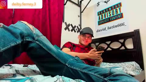Snapshot of david_latin666_ chatting on February 3, 2025, 11:36 pm David online show from February 3, 2025, 11:36 pm