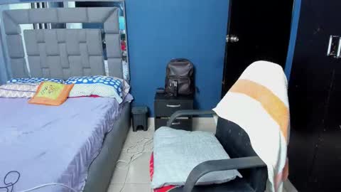 davidro030 online show from October 11, 2025, 3:06 am