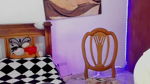 Davies brown    schedule 12pm to 5pm col time online show from January 3, 2025, 8:22 pm