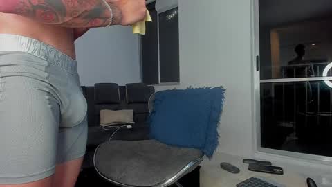 Snapshot of davis_alx chatting on December 24, 2024, 12:11 am davis  instagram davis alx1 online show from December 24, 2024, 12:11 am