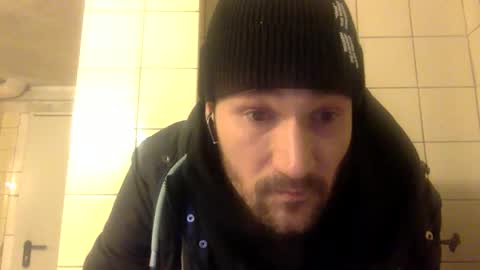 davocolours1112 online show from February 10, 2026, 11:09 pm