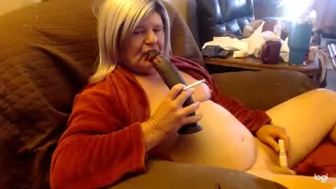 Snapshot of dawndoesall chatting on November 7, 2025, 5:24 pm dawndoesall online show from November 7, 2025, 5:24 pm