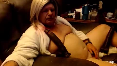 Snapshot of dawndoesall chatting on November 26, 2025, 4:35 am dawndoesall online show from November 26, 2025, 4:35 am