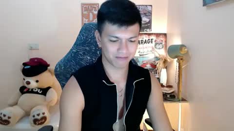 Snapshot of dax_x chatting on December 28, 2024, 8:47 pm JC LOVER BOY online show from December 28, 2024, 8:47 pm