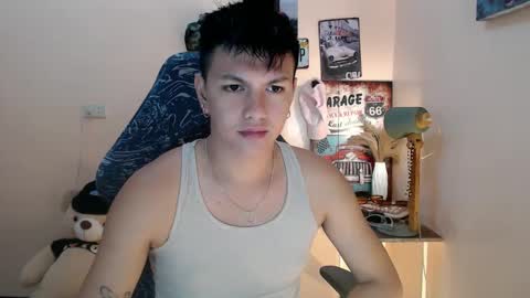 Snapshot of dax_x chatting on January 15, 2025, 10:24 pm JC LOVER BOY online show from January 15, 2025, 10:24 pm