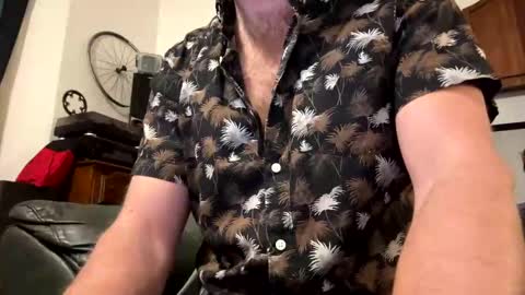 dayblue online show from October 28, 2025, 6:17 am