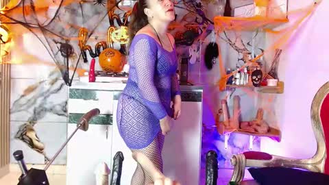 Dayla online show from October 12, 2025, 1:32 pm