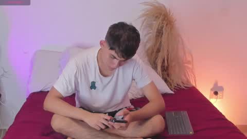 Snapshot of dayner_fox chatting on January 19, 2026, 5:11 am dayner_fox online show from January 19, 2026, 5:11 am