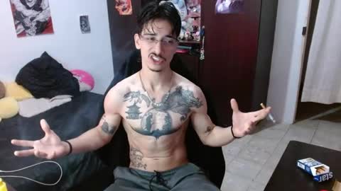dazzayy online show from May 3, 2026, 12:05 am