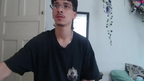 dazzayy online show from May 13, 2026, 6:27 pm