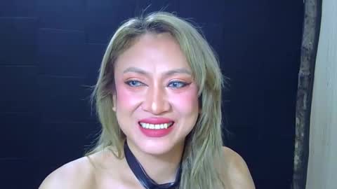 stephaniechim online show from April 14, 2026, 4:35 pm